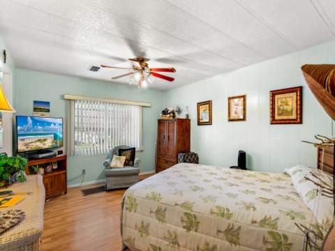 293 NE Moonstone Drive, Jensen Beach FL - photo 15 of 31