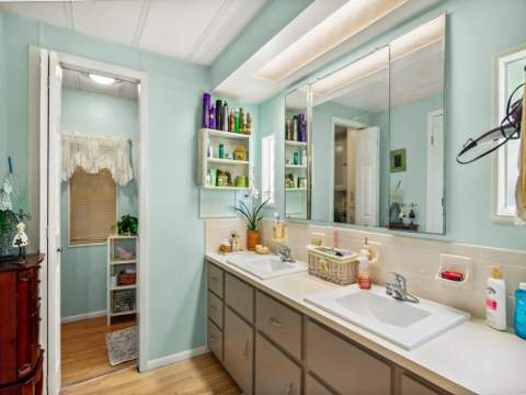 293 NE Moonstone Drive, Jensen Beach FL - photo 18 of 31
