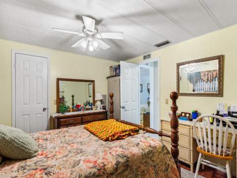 293 NE Moonstone Drive, Jensen Beach FL - photo 21 of 31