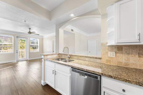 276 Murcia Drive #301, Jupiter FL - photo 16 of 52