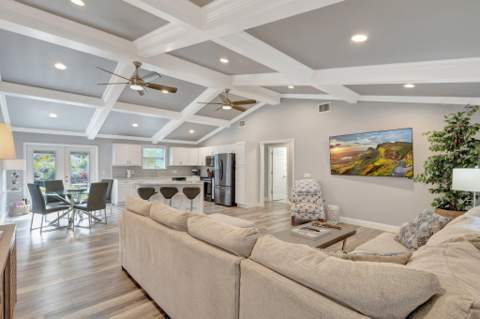 10600 SE Gomez Avenue, Hobe Sound FL - photo 8 of 65