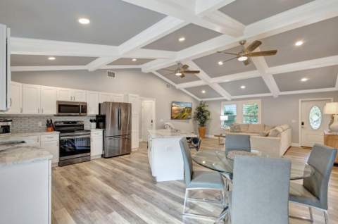 10600 SE Gomez Avenue, Hobe Sound FL - photo 16 of 65