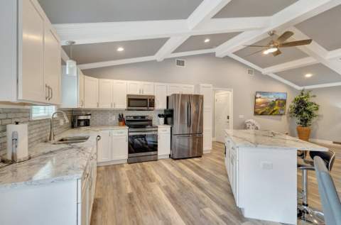 10600 SE Gomez Avenue, Hobe Sound FL - photo 17 of 65