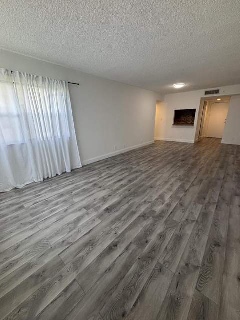 220 Lakeview Drive #103, Weston FL - photo 14 of 26