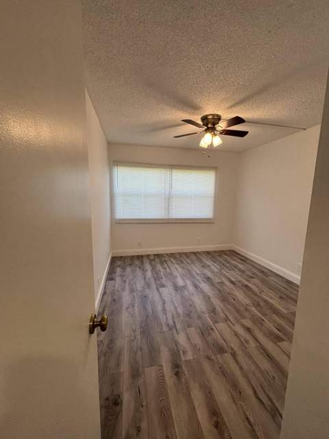 220 Lakeview Drive #103, Weston FL - photo 15 of 26
