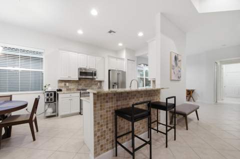 7225 Maidstone Drive, Port St. Lucie FL - photo 12 of 41