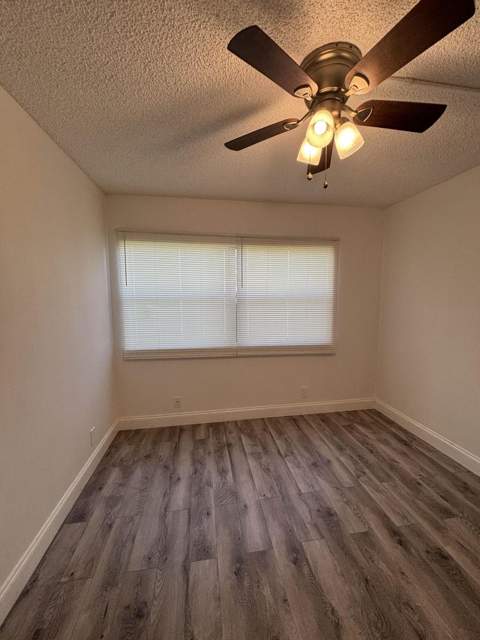 220 Lakeview Drive #103, Weston FL - photo 17 of 26
