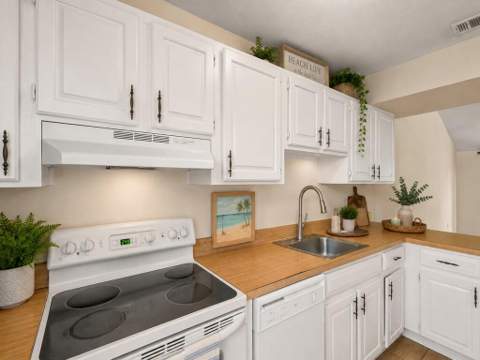 1494 SE Colchester Circle, Port St. Lucie FL - photo 12 of 61