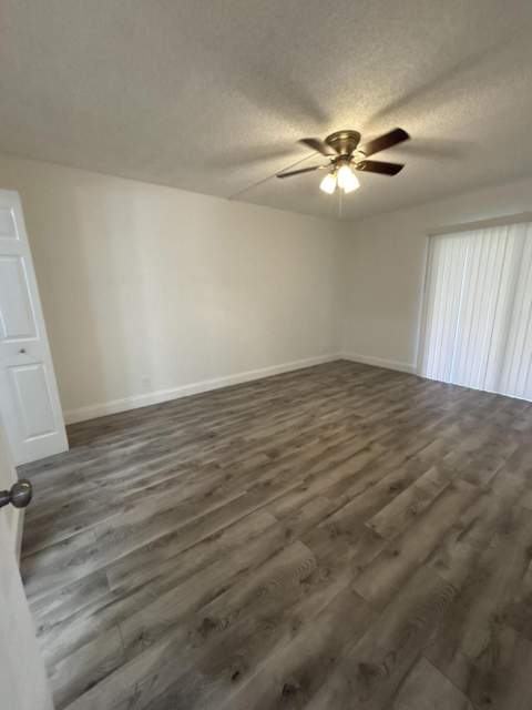 220 Lakeview Drive #103, Weston FL - photo 23 of 26
