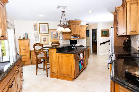 6310 Kampur Court, Boynton Beach FL - photo 18 of 67