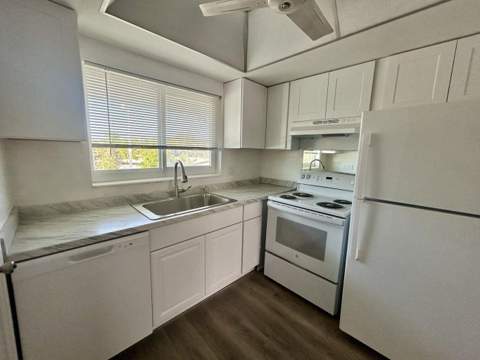 331 Tequesta Drive #216, Tequesta FL - photo 7 of 37