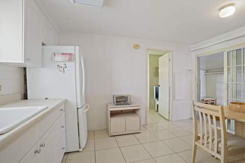 6948 SE Delegate Street, Hobe Sound FL - photo 8 of 36