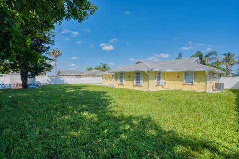 888 NE Maranta Terrado, Jensen Beach FL - photo 10 of 47