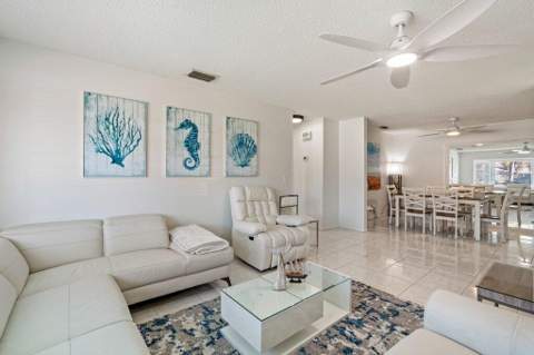888 NE Maranta Terrado, Jensen Beach FL - photo 24 of 47