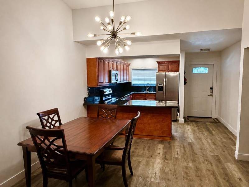 2 bedroom Villa at 725 Banks Road, Woodlake Isles, Margate — photo 3