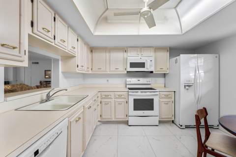 250 John F Kennedy Drive #107, Atlantis FL - photo 11 of 33