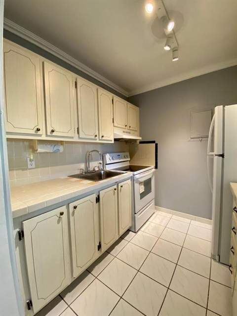 2916 Funston Street #51A, Hollywood FL - photo 6 of 21