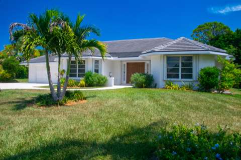 4185 SE Fairway Court, gated community for sale in Stuart