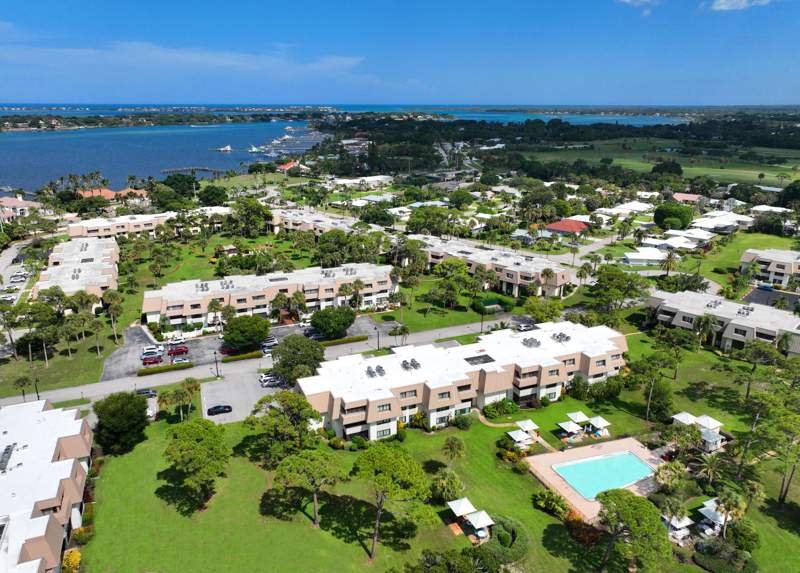 2 bedroom Condominium at 1800 SE Saint Lucie Boulevard #6-201, Conquistador Condo, Stuart — photo 1