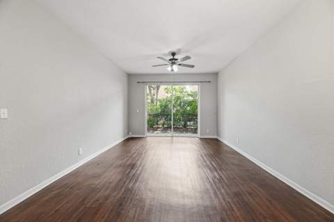 5205 Eagle Cay Manor, Coconut Creek FL - photo 7 of 31
