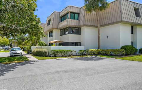 1800 SE Saint Lucie Boulevard #6-201, Stuart FL - photo 9 of 58