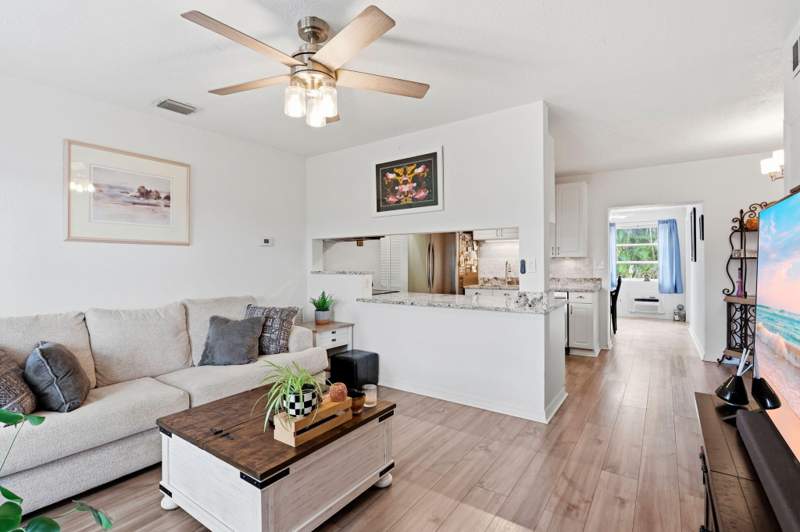3 bedroom Single Family Residence at 156 Granada Drive, Palm Springs Village 3, Palm Springs — photo 3