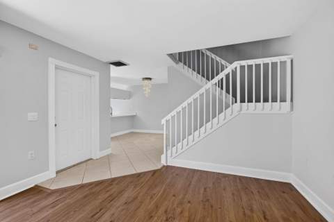 185 Charter Way, West Palm Beach FL - photo 12 of 38