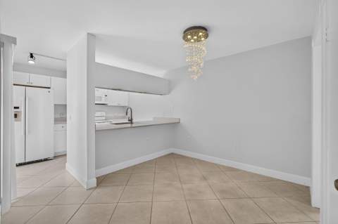 185 Charter Way, West Palm Beach FL - photo 13 of 38