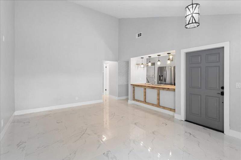 2 bedroom Townhouse at 2062 SW 82ND Avenue, ARROWHEAD GOLF & TENNIS CLUB, Davie — photo 2