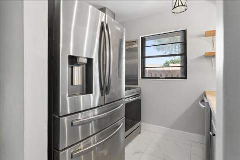2062 SW 82nd Avenue, Davie FL - photo 6 of 23