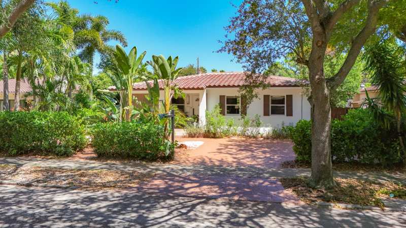 3 bedroom Single Family Residence at 1519 Washington Street, Hollywood, Hollywood — photo 1