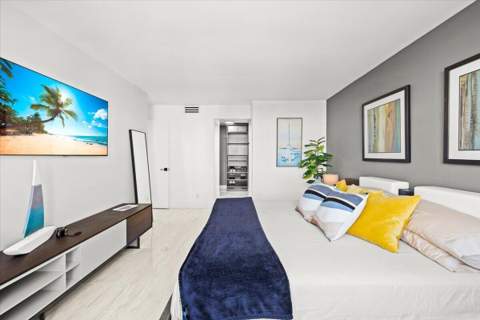 3015 N Ocean Boulevard #18L, Fort Lauderdale FL - photo 19 of 38