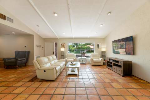 8501 NW 80 Street, Tamarac FL - photo 10 of 41