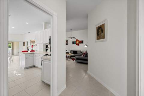 8038 Montserrat Place, Wellington FL - photo 7 of 48