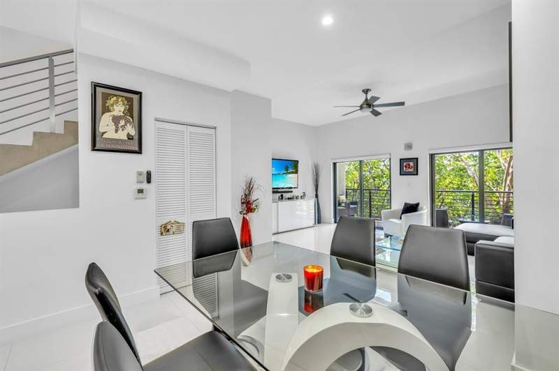 3 bedroom Townhouse at 462 SE 1st Circle, Koi Plat, Pompano Beach — photo 4