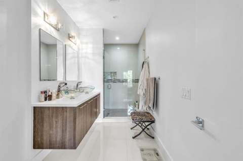 462 SE 1st Circle, Pompano Beach FL - photo 8 of 22