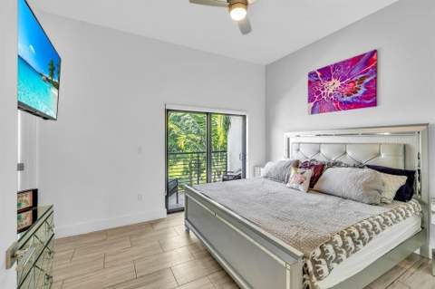 462 SE 1st Circle, Pompano Beach FL - photo 9 of 22