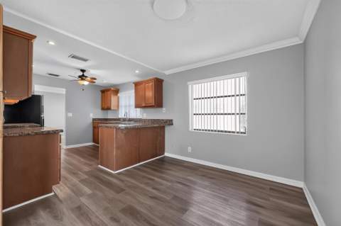 7823 NW 40th Street, Coral Springs FL - photo 11 of 36