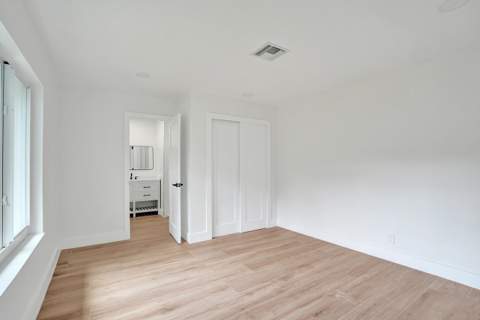 2009 SW 36th Avenue, Delray Beach FL - photo 15 of 39