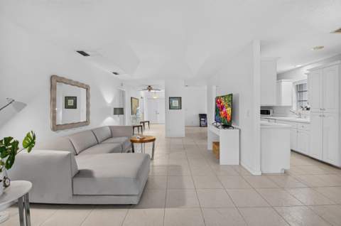 20892 Concord Green Drive, Boca Raton FL - photo 10 of 50