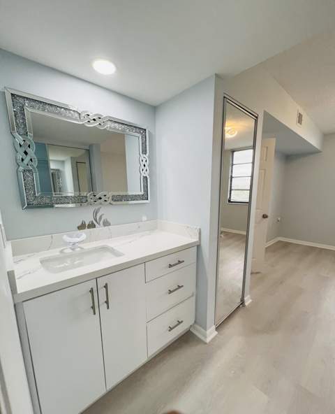 3635 Whitehall Drive #404, West Palm Beach FL - photo 20 of 38