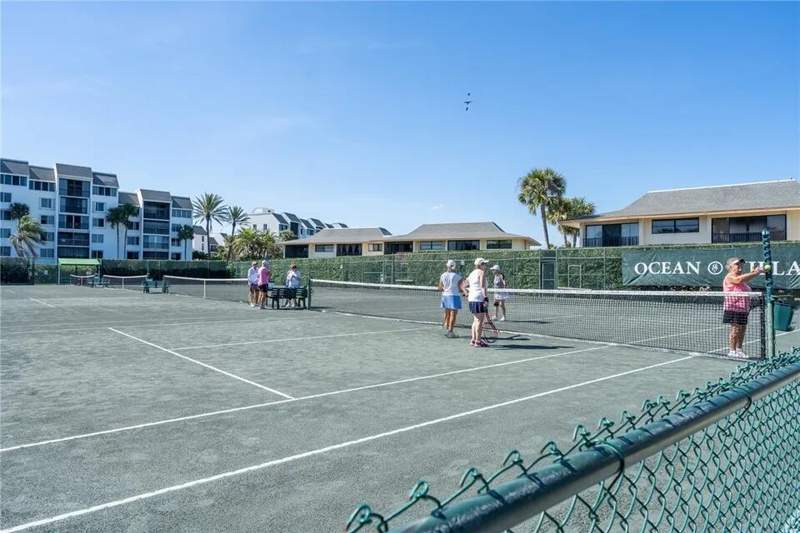 1 bedroom Condominium at 2400 S Ocean Drive #V325, Ocean Villas I Condominium, Fort Pierce — photo 4