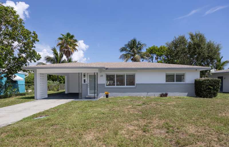 3 bedroom Single Family Residence at 215 Evergreen Drive, Kelsey City, West Palm Beach — photo 1