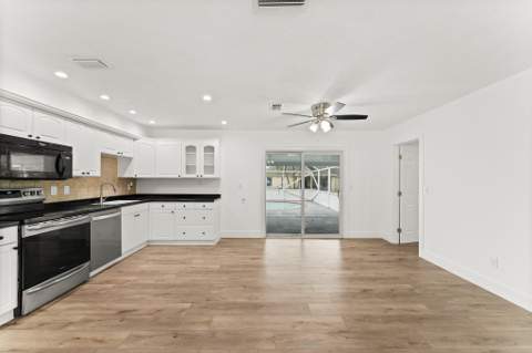1575 SW Fresno Road, Port St. Lucie FL - photo 12 of 27