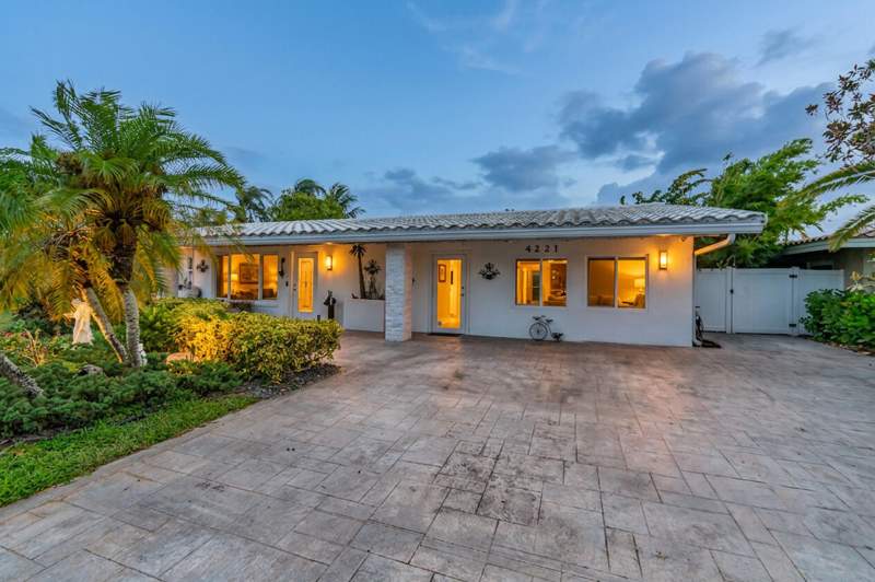 3 bedroom Single Family Residence at 4221 NE 16th Avenue, Coral Heights Sec 2, Oakland Park — photo 2
