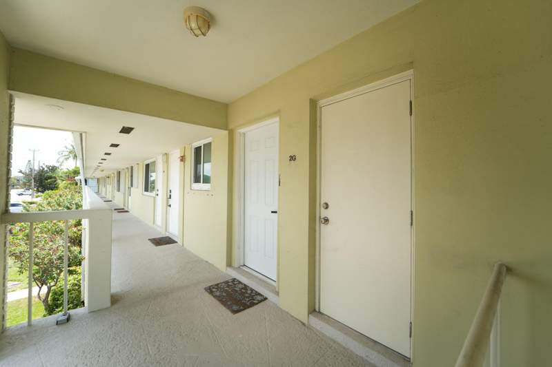 1 bedroom Condominium at 2311 NE 36th Street #2G, Hampton House Condo, Lighthouse Point — photo 3