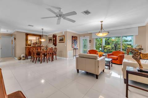 4221 NE 16th Avenue, Oakland Park FL - photo 11 of 47