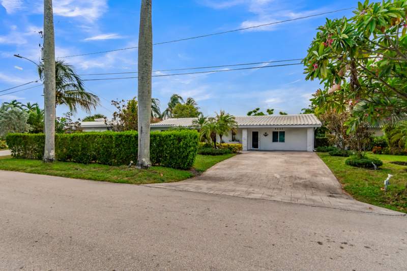 3 bedroom Single Family Residence at 4221 NE 16th Avenue, Coral Heights Sec 2, Oakland Park — photo 4