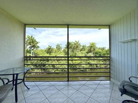 102 Royal Pk Drive #4C, Oakland Park FL - photo 19 of 28
