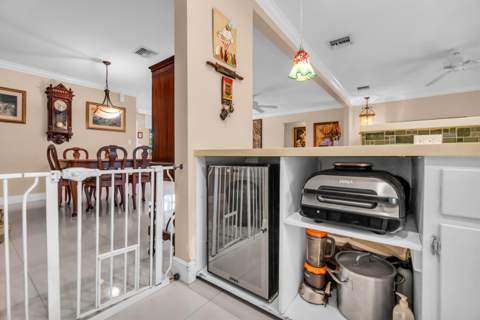 4221 NE 16th Avenue, Oakland Park FL - photo 17 of 47